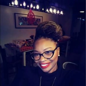 Meet your Posher, Lakeisha